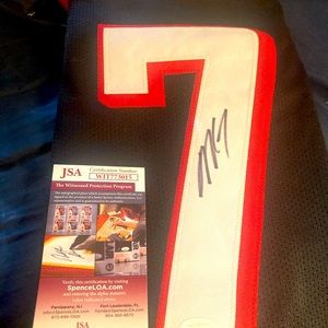 It a Michael Vick signed Jersey  certification buy JSA